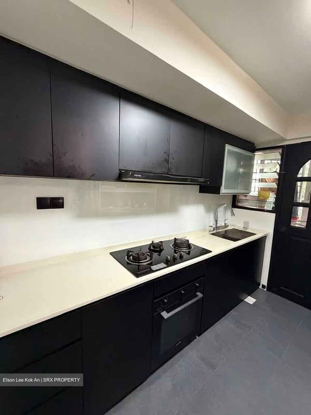 Melville Park (D18), Condominium #592764011
